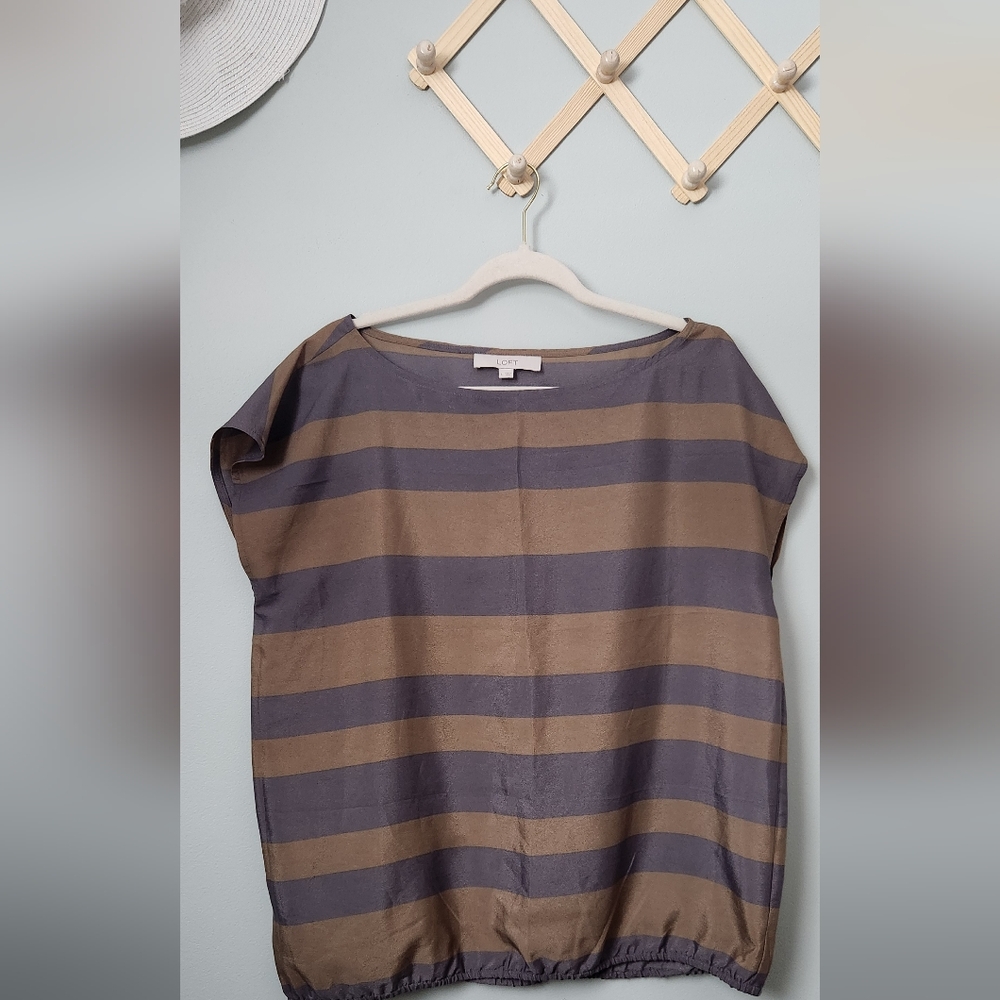 LOFT blouse size L